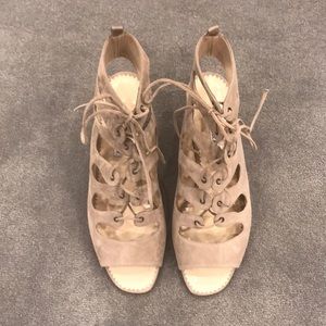 Manolo Blahnik Attal Beige Suede Sandal